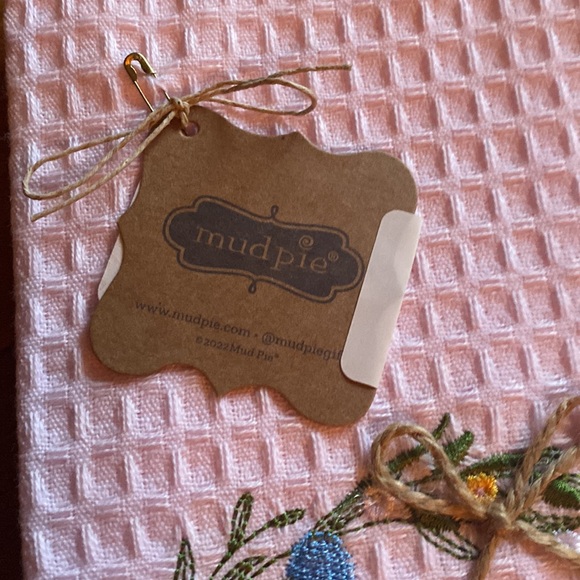 NWT - Mud Pie Pink Embroidered Hello Spring Tea/Dish Towel - Picture 2 of 8